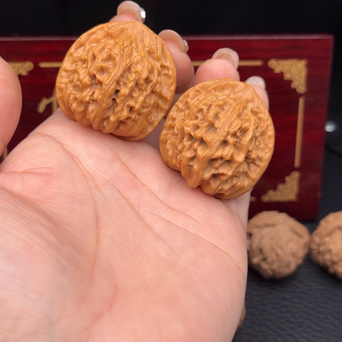 文玩核桃吊坠天地