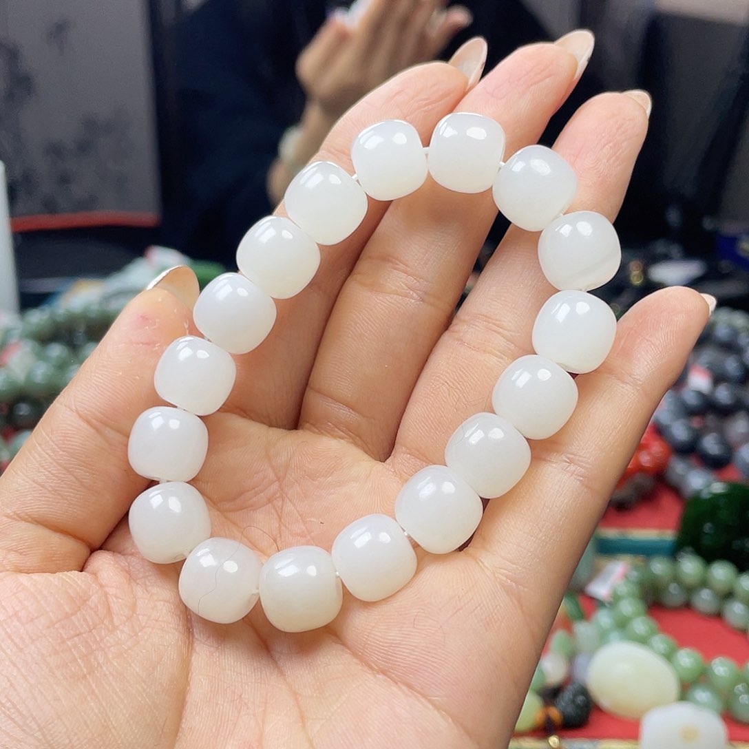 和田玉手链未镶嵌