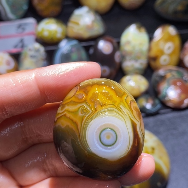 玛瑙/玉髓未镶嵌珠宝半成品5