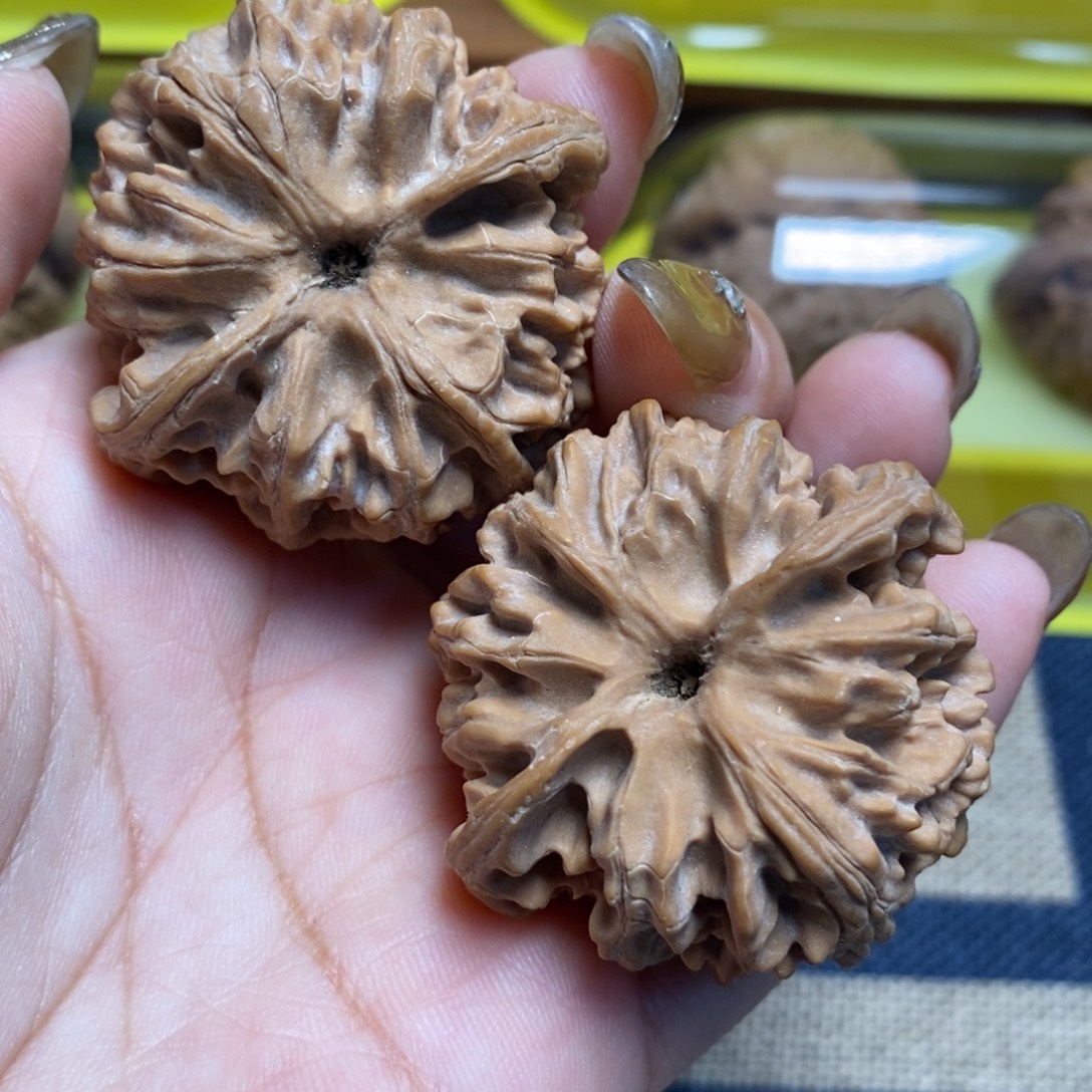 足***丶吊坠文玩核桃苹果