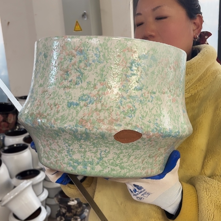 随***)瑕疵高24口30花盆