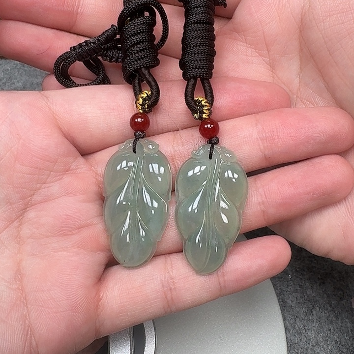 翡翠未镶嵌颈饰多样性发一