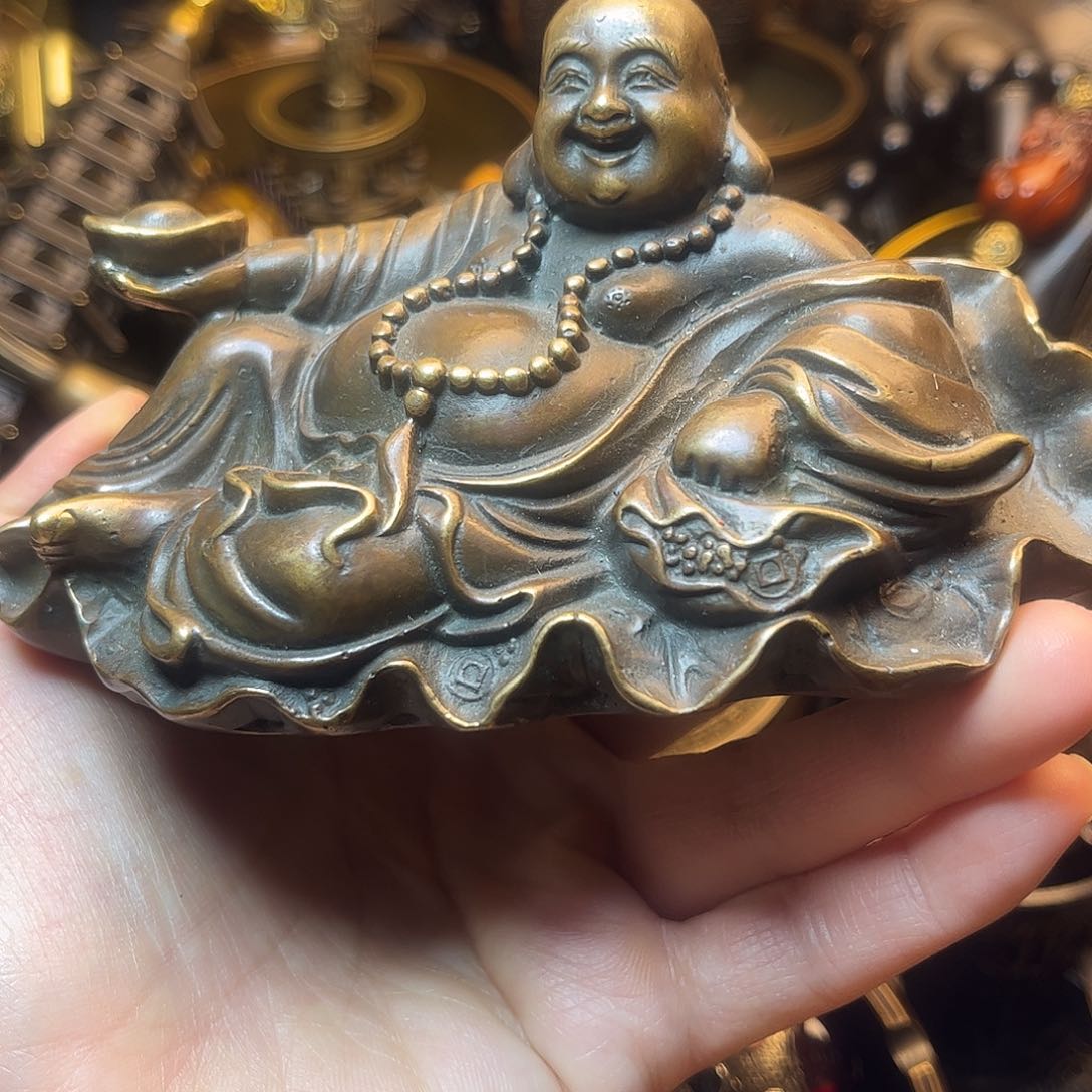 精美铜器工艺品等