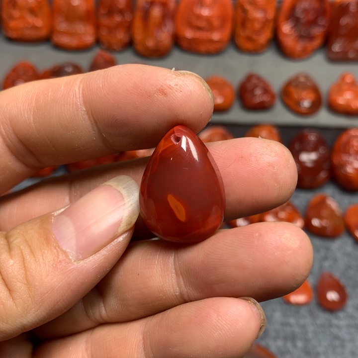 南红玛瑙吊坠(不含链)未镶嵌