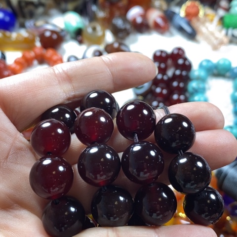 龙***品玛瑙/玉髓未镶嵌挂件