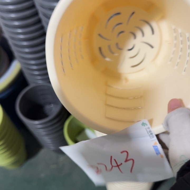 测孔19口径6个无托米黄瑕疵