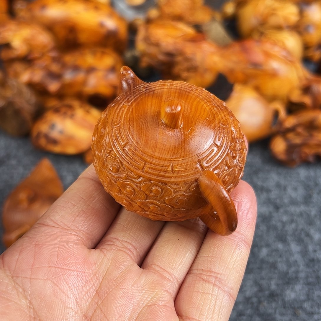 柏木太行崖柏溏心手把件