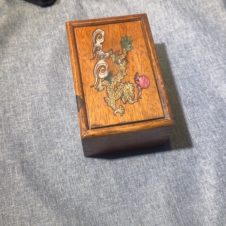 贡木抽开的的的的