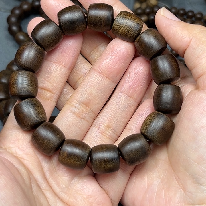 胜***胜沉香沉香碎屑白棋玉化1.4