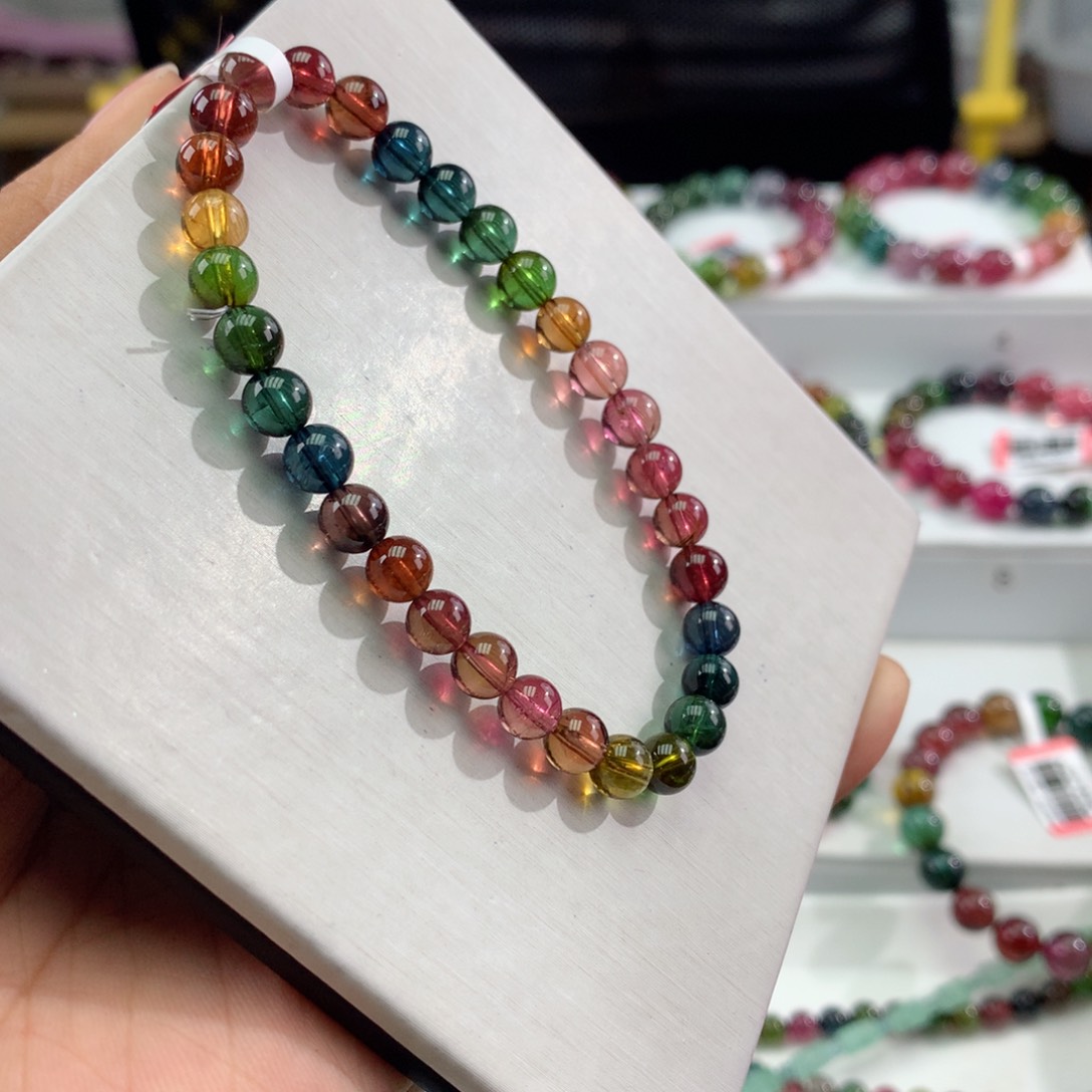 手链未镶嵌碧玺    6.3mm。   