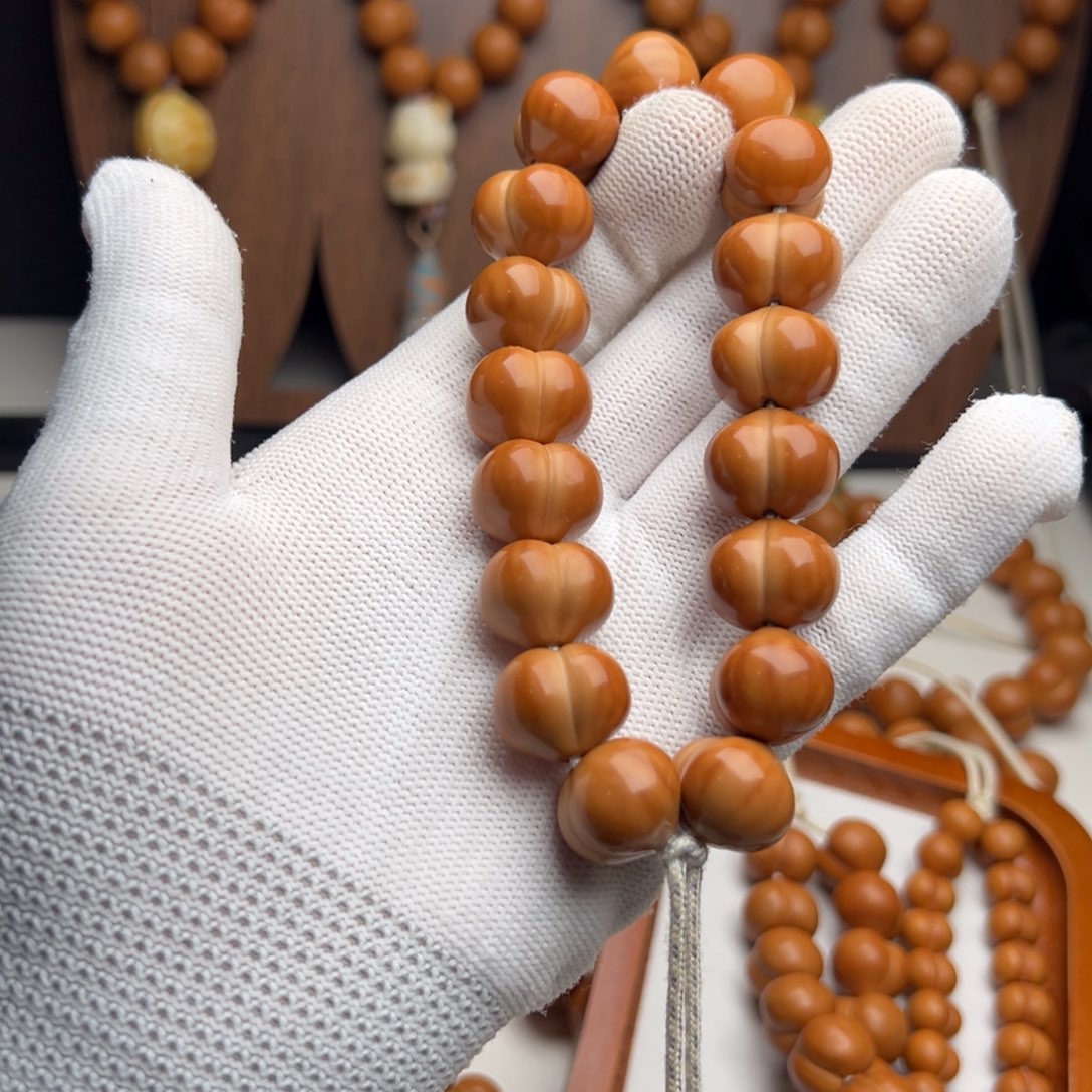 淡***香吊坠猴头核桃屁桃