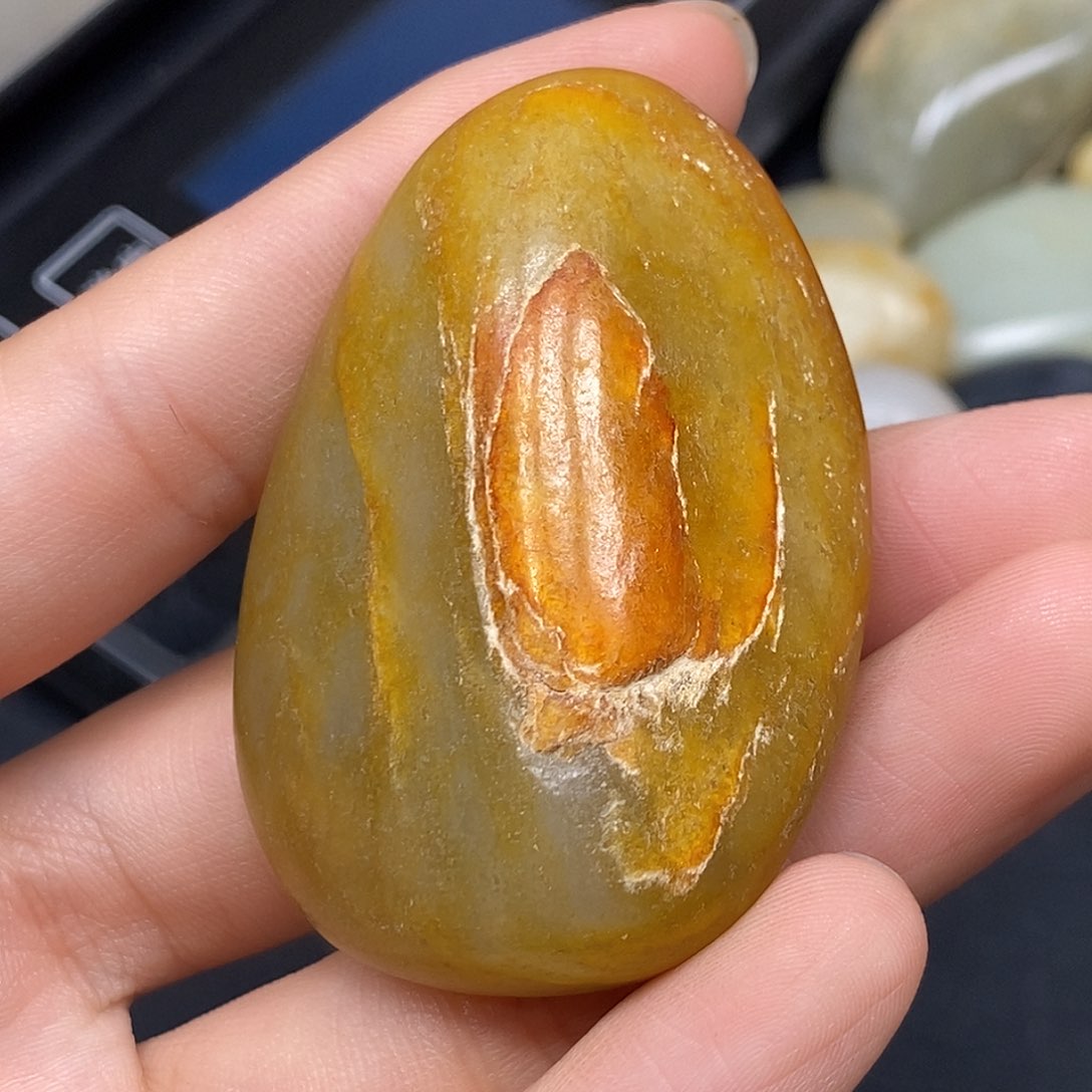 和田玉（糖玉）未镶嵌挂件