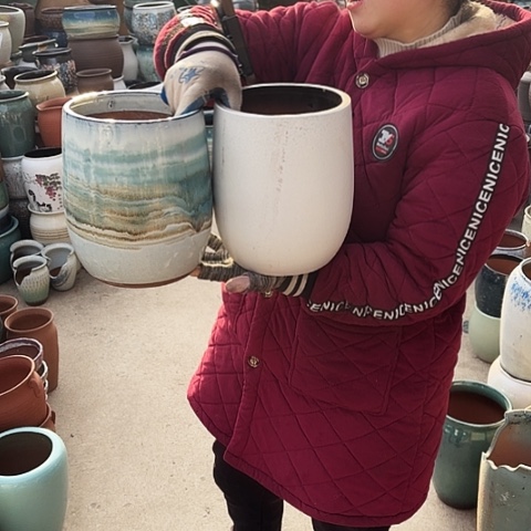 口17高23瑕疵盆子。