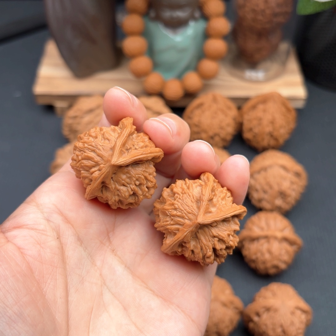 文玩核桃把件盘山34