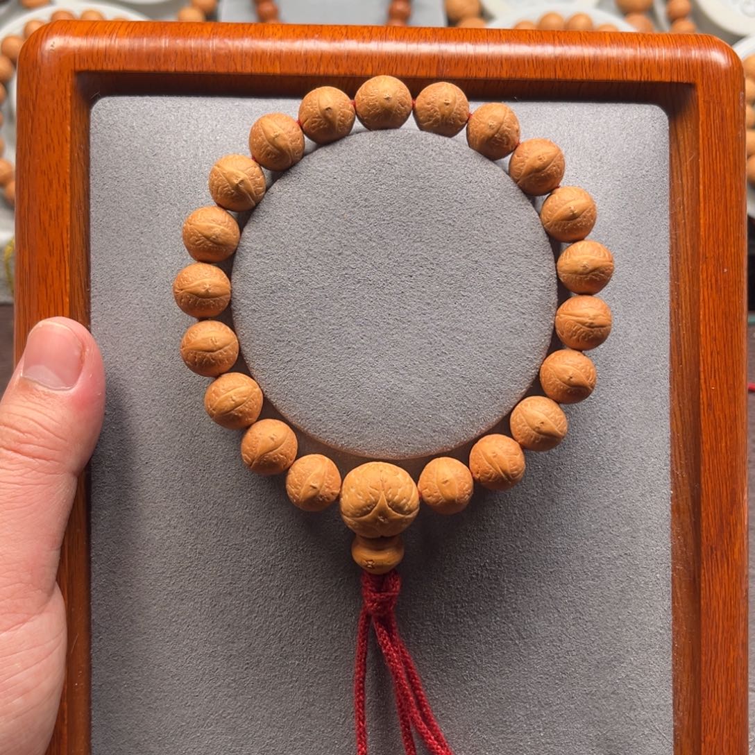 吊坠凤眼菩提11.9-12.1圆桩鼓眼玉华皮手串