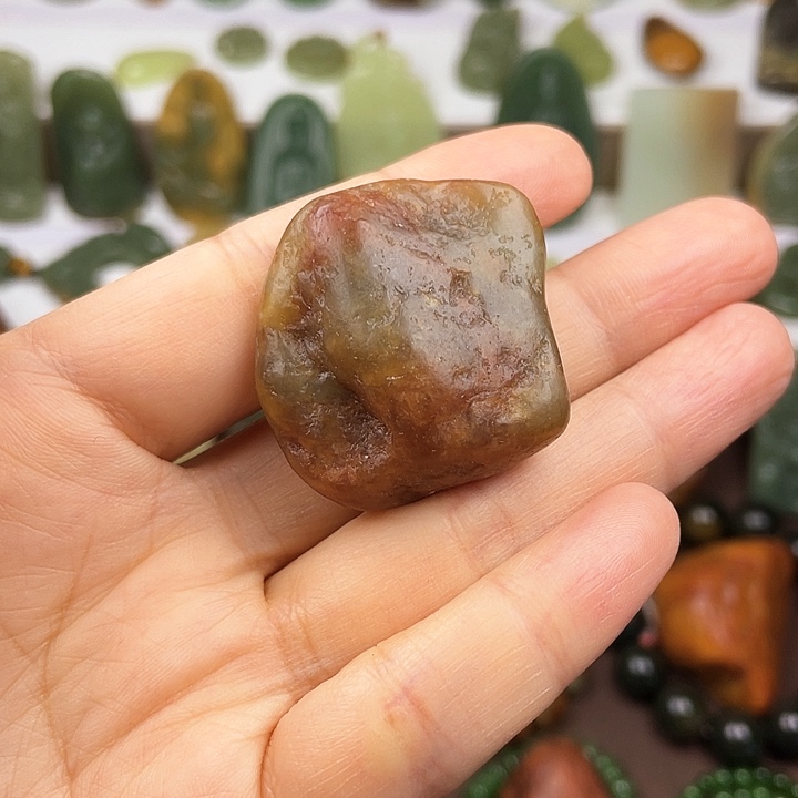 岫岩河磨玉（透闪石质玉）颈饰未镶嵌