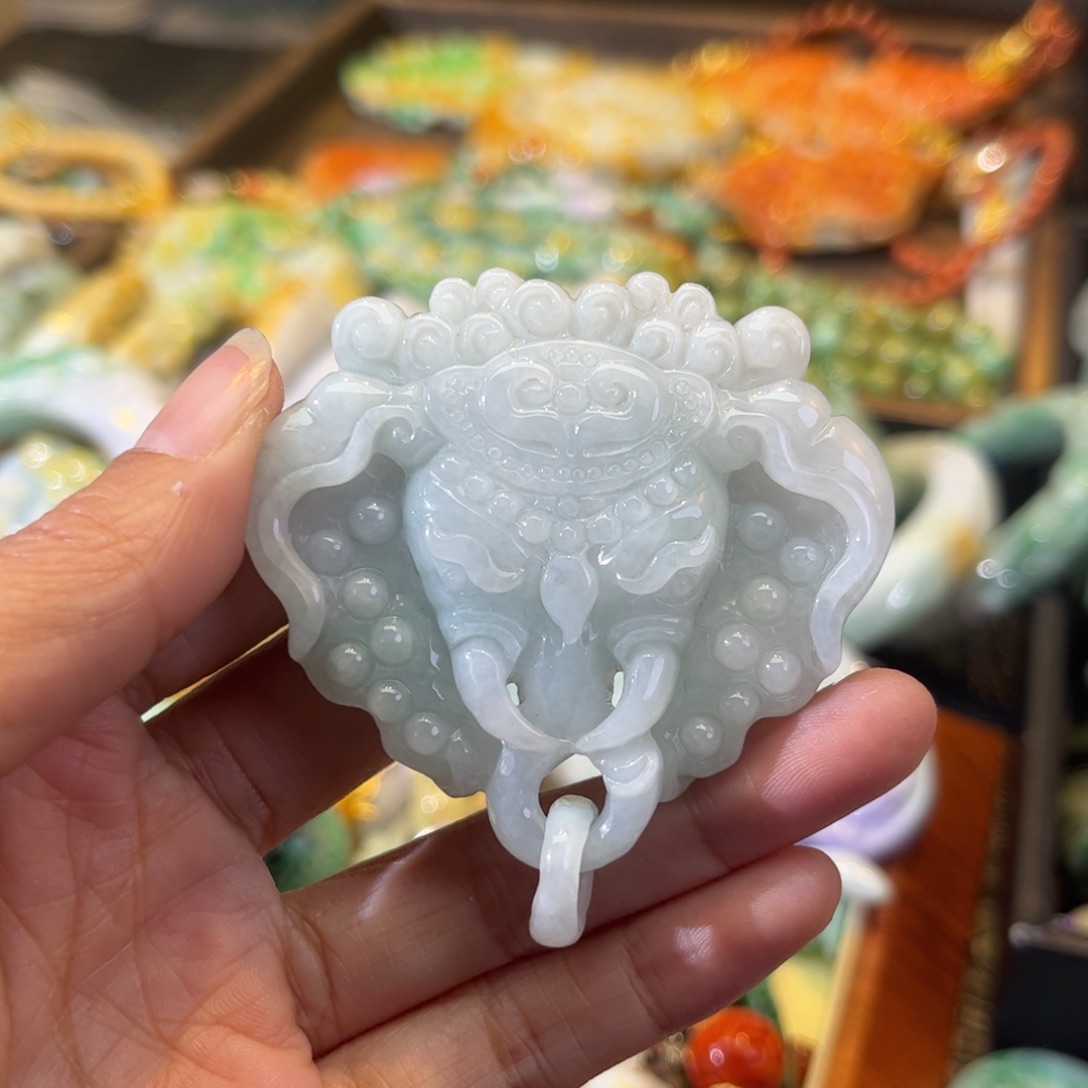 翡翠颈饰未镶嵌待编款