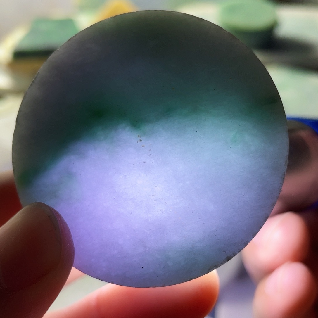 翡翠颈饰未镶嵌毛料40