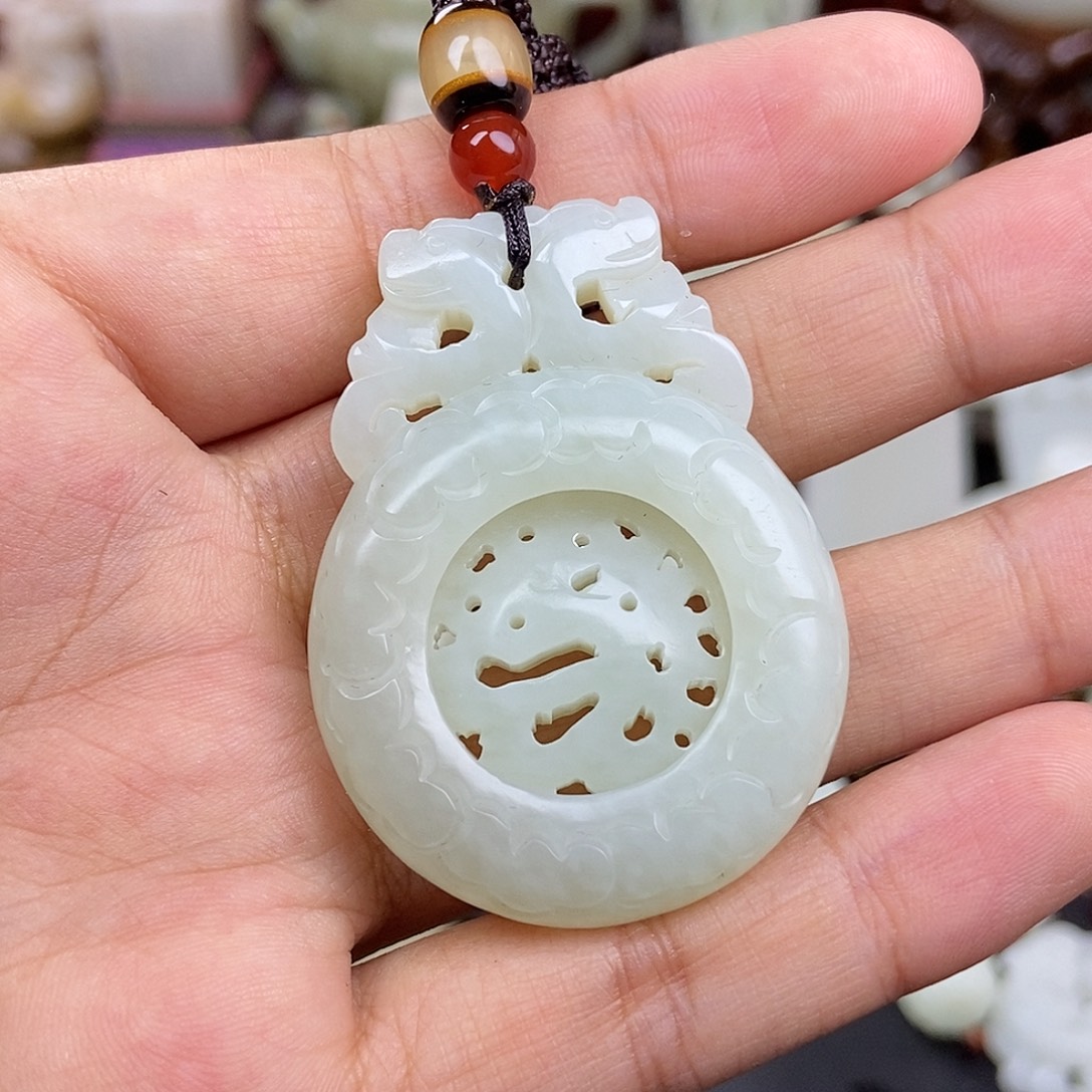 和田玉未镶嵌挂件
