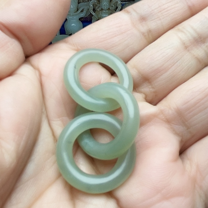 和田玉（青白玉）未镶嵌颈饰