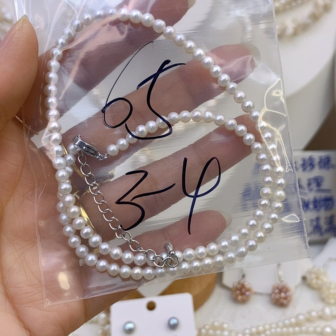 淡水珍珠钛钢颈饰