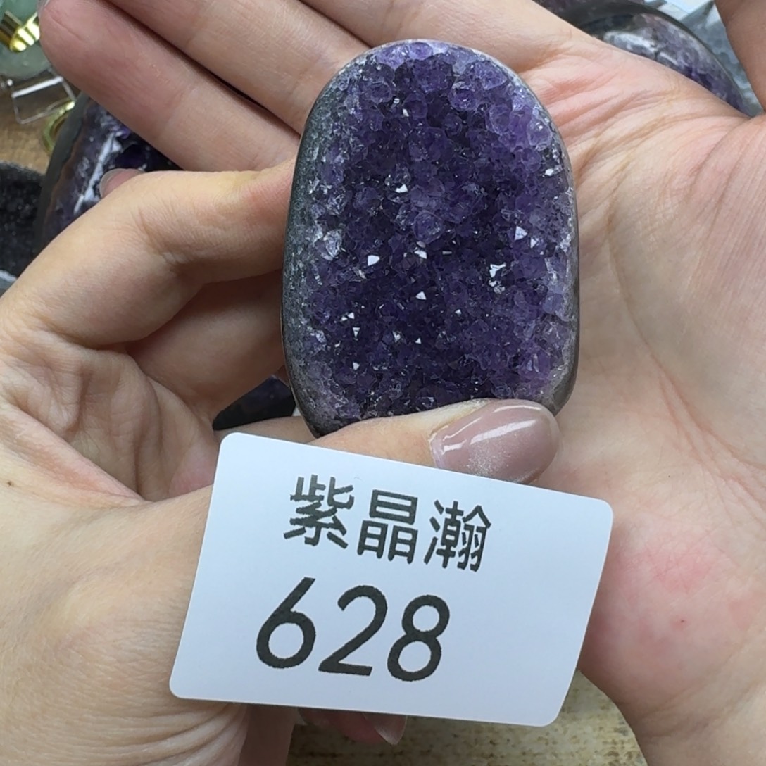 未镶嵌水晶大型摆件（非配饰）