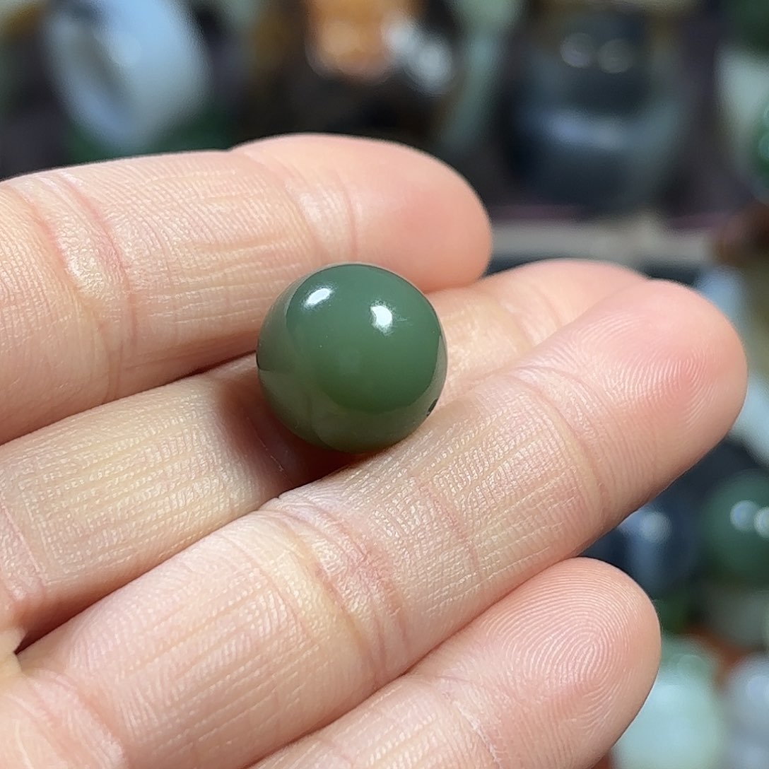 和田玉珠子未镶嵌咖**ξ