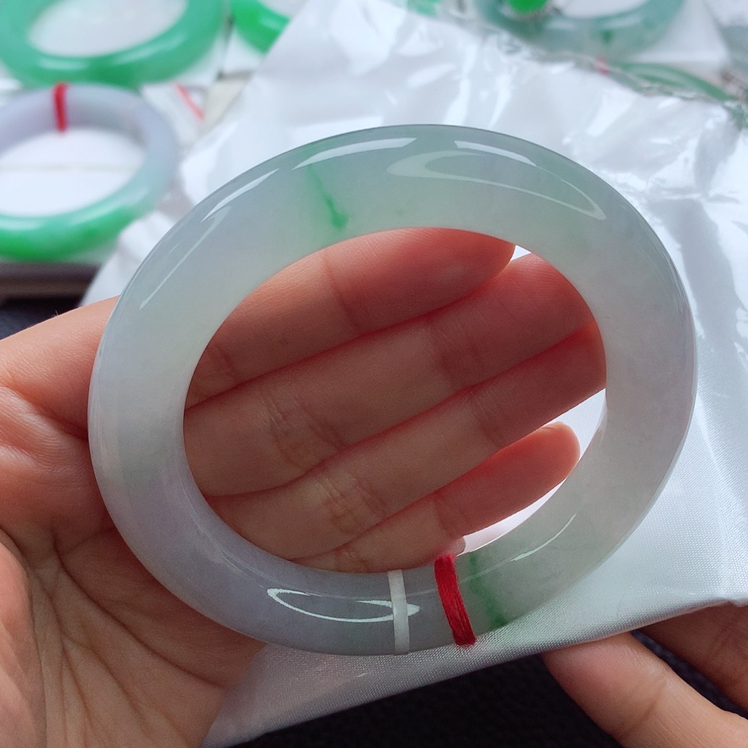 翡翠手镯未镶嵌开*天然翡翠