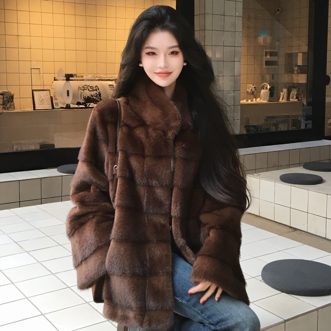 富家千金中长款仿皮草女冬高级感皮毛一体仿水貂毛绒立领外套大衣