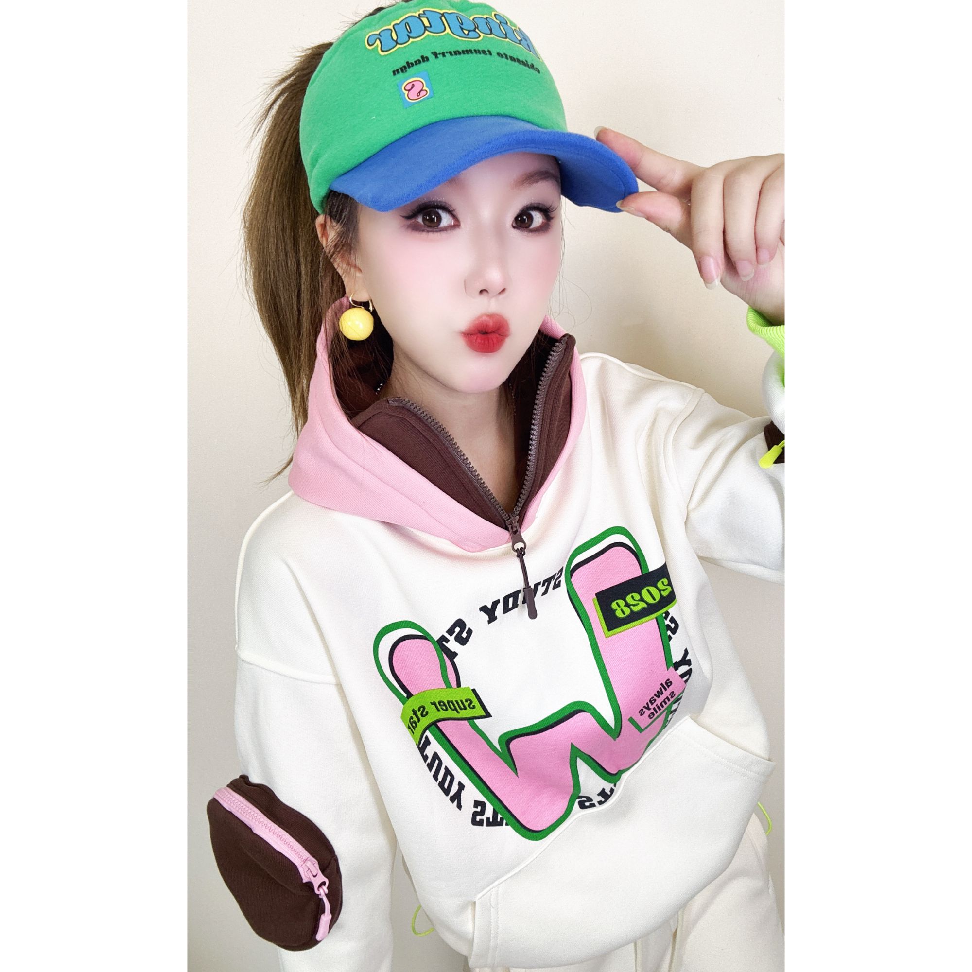 A253冬装宽松时尚显瘦洋气减龄纯棉连帽杏色加厚加绒卫衣女