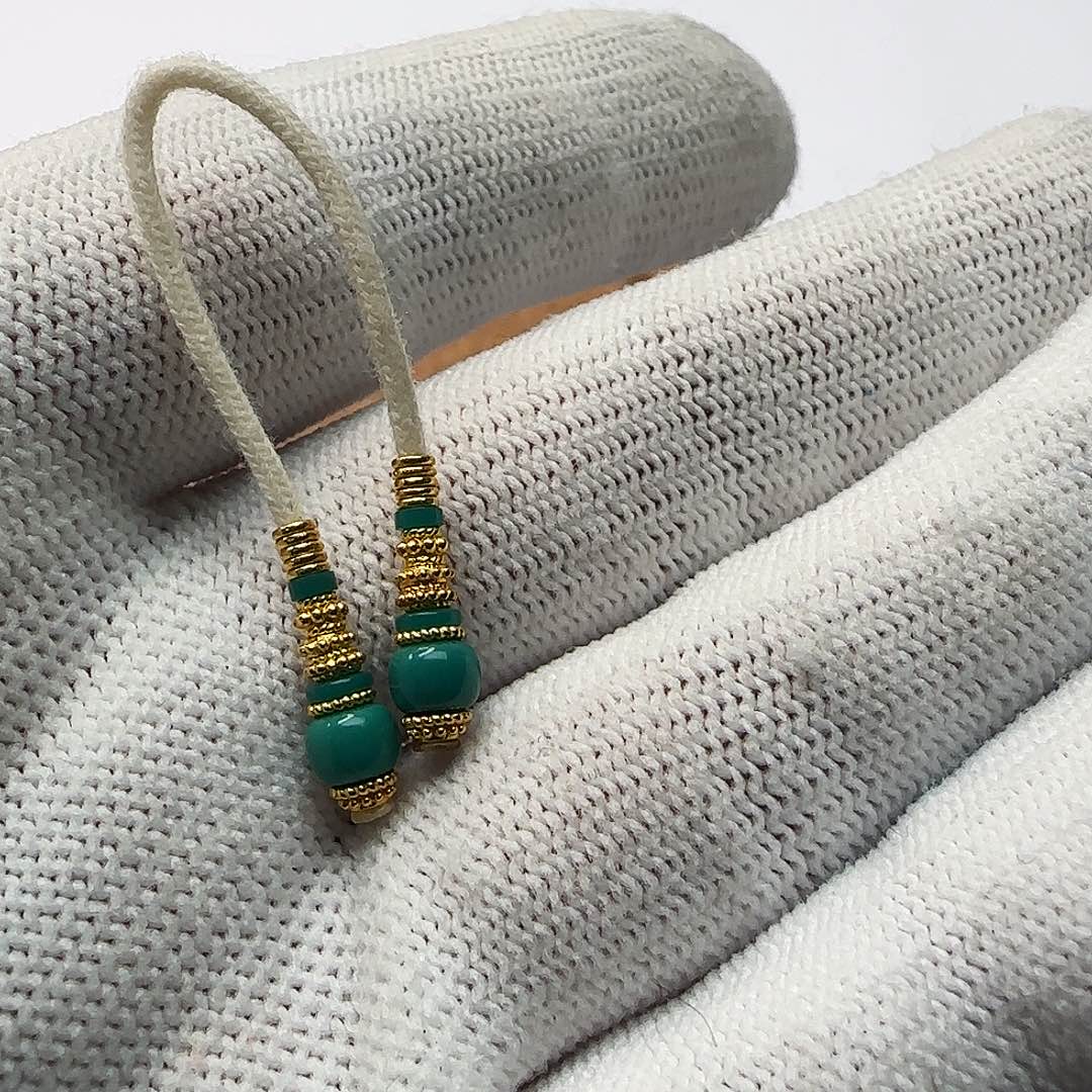 长***犬绿松石未镶嵌珠子