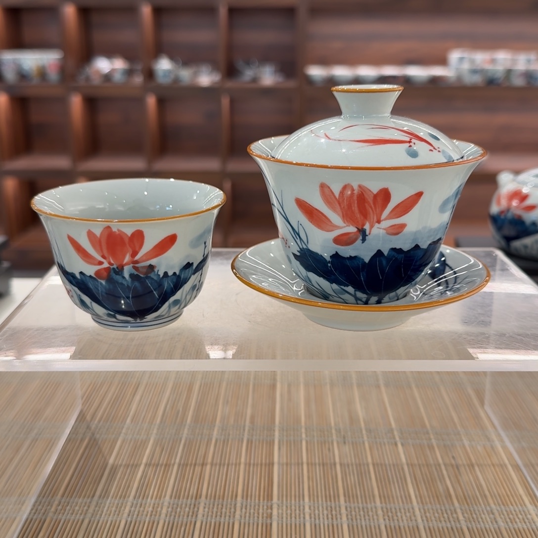 釉下手绘茶具微瑕