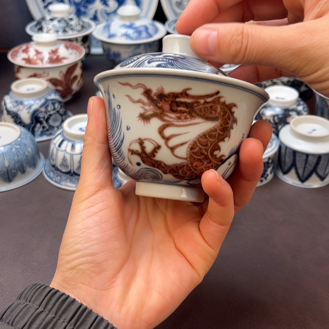 景德镇青花釉里红鱼跃龙门盖碗