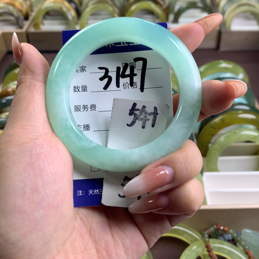 蛇纹石玉未镶嵌手镯3147