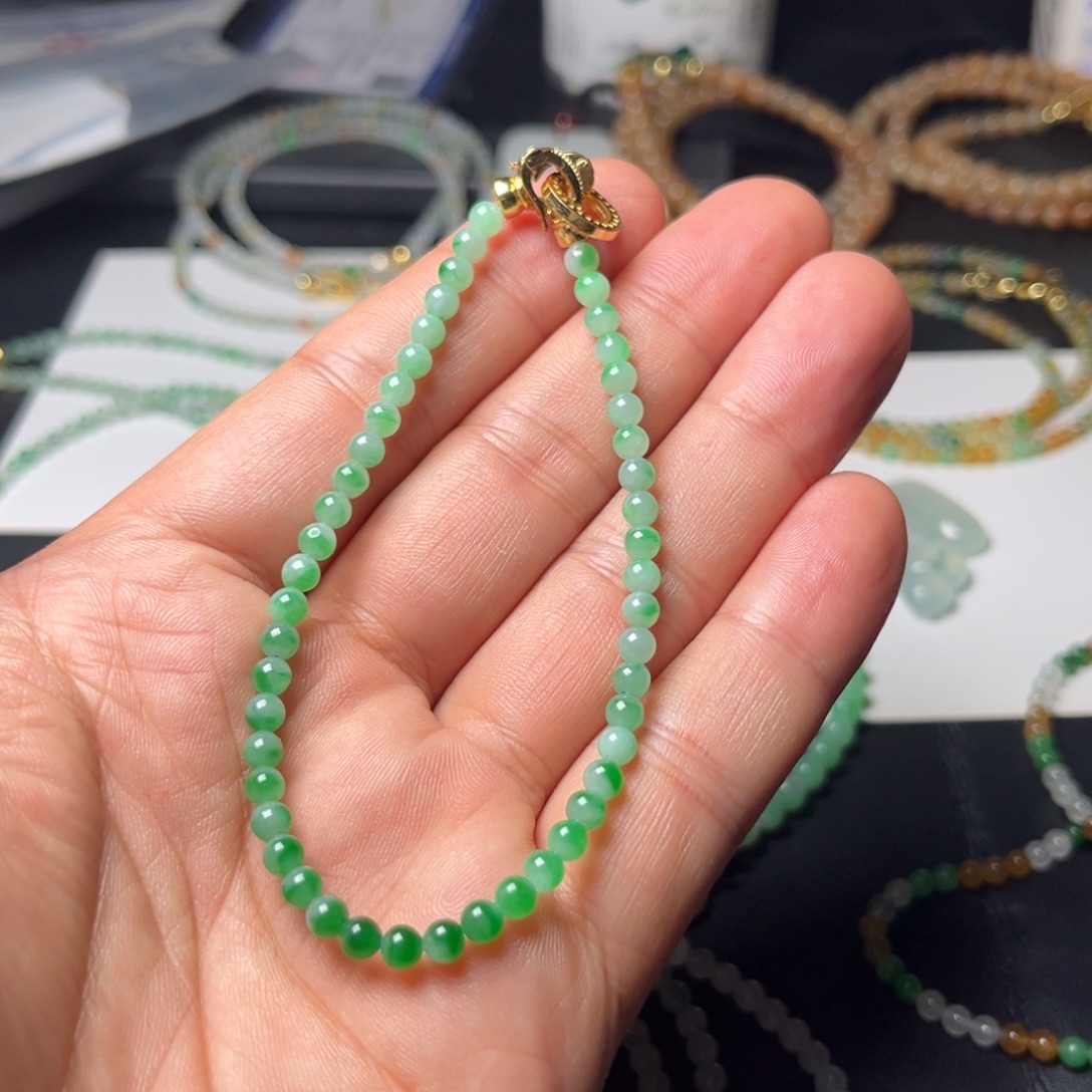 定制翡翠未镶嵌翡翠手串定制