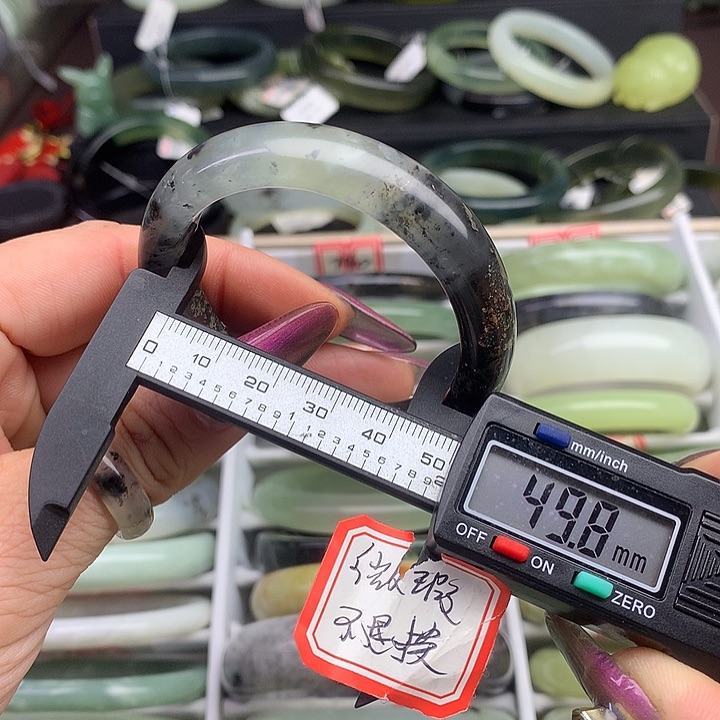 蛇纹石玉手镯未镶嵌721