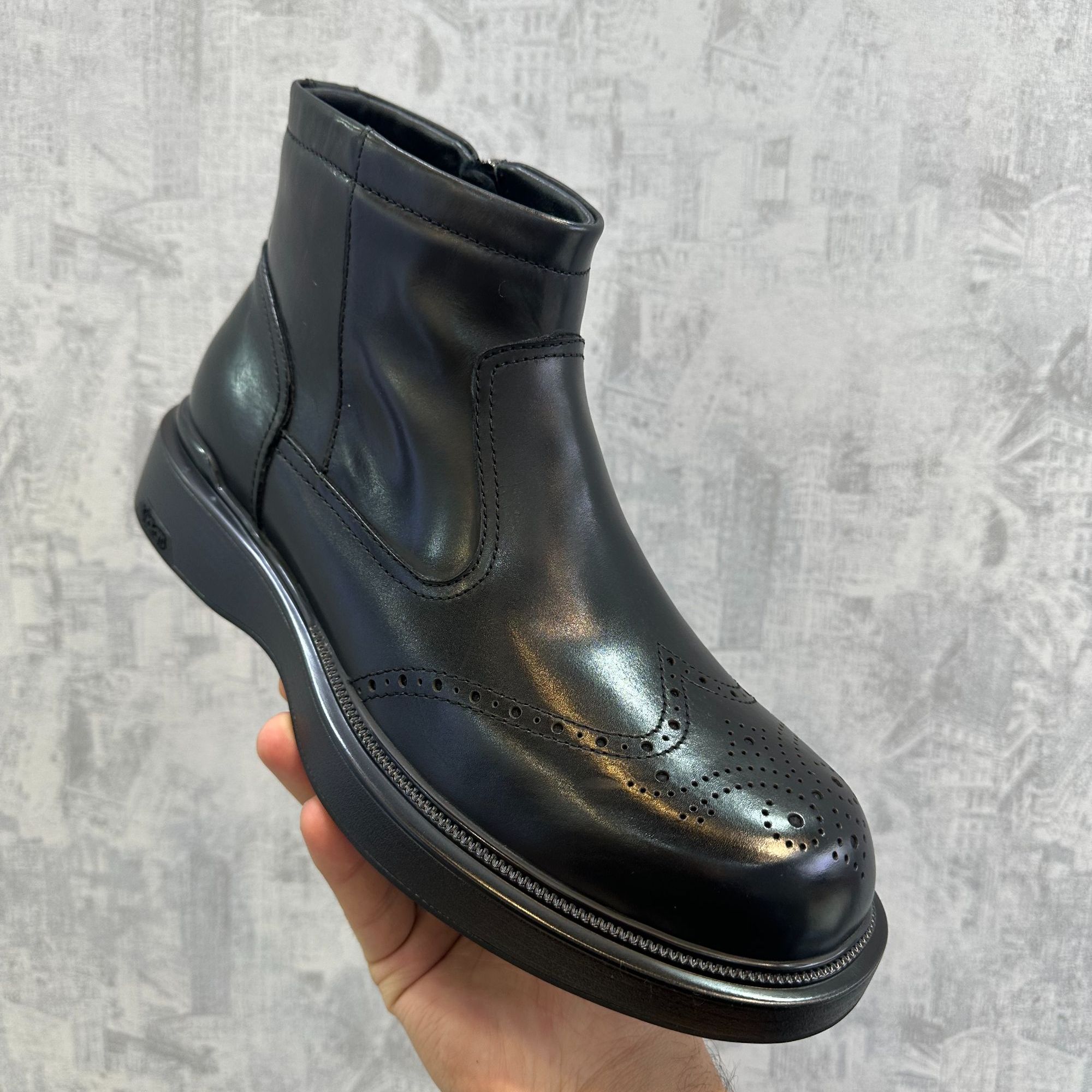 5502尖头潮流风真皮皮靴时装靴黑色男士男鞋