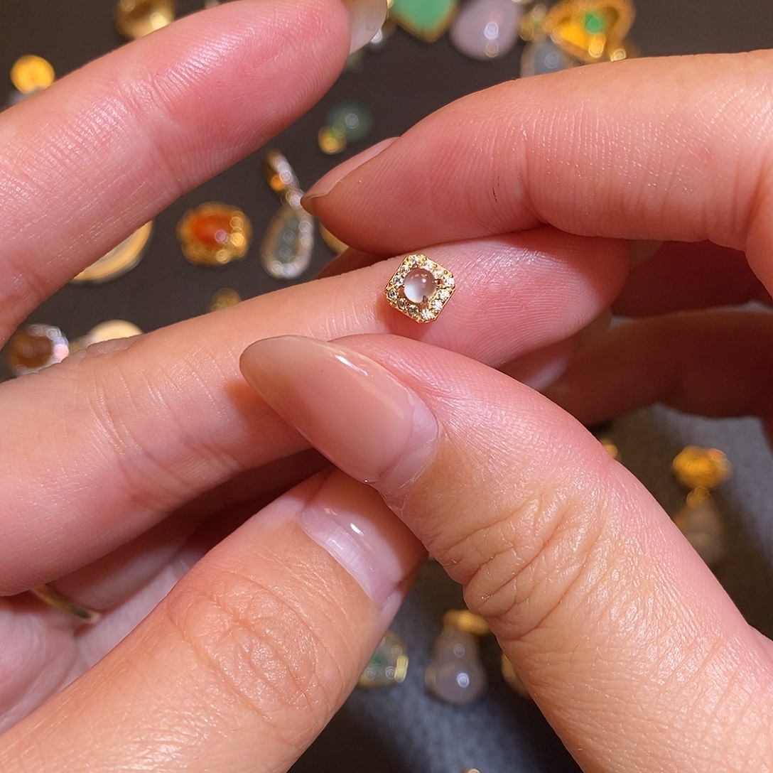 翡翠银S925镶嵌颈饰翡翠