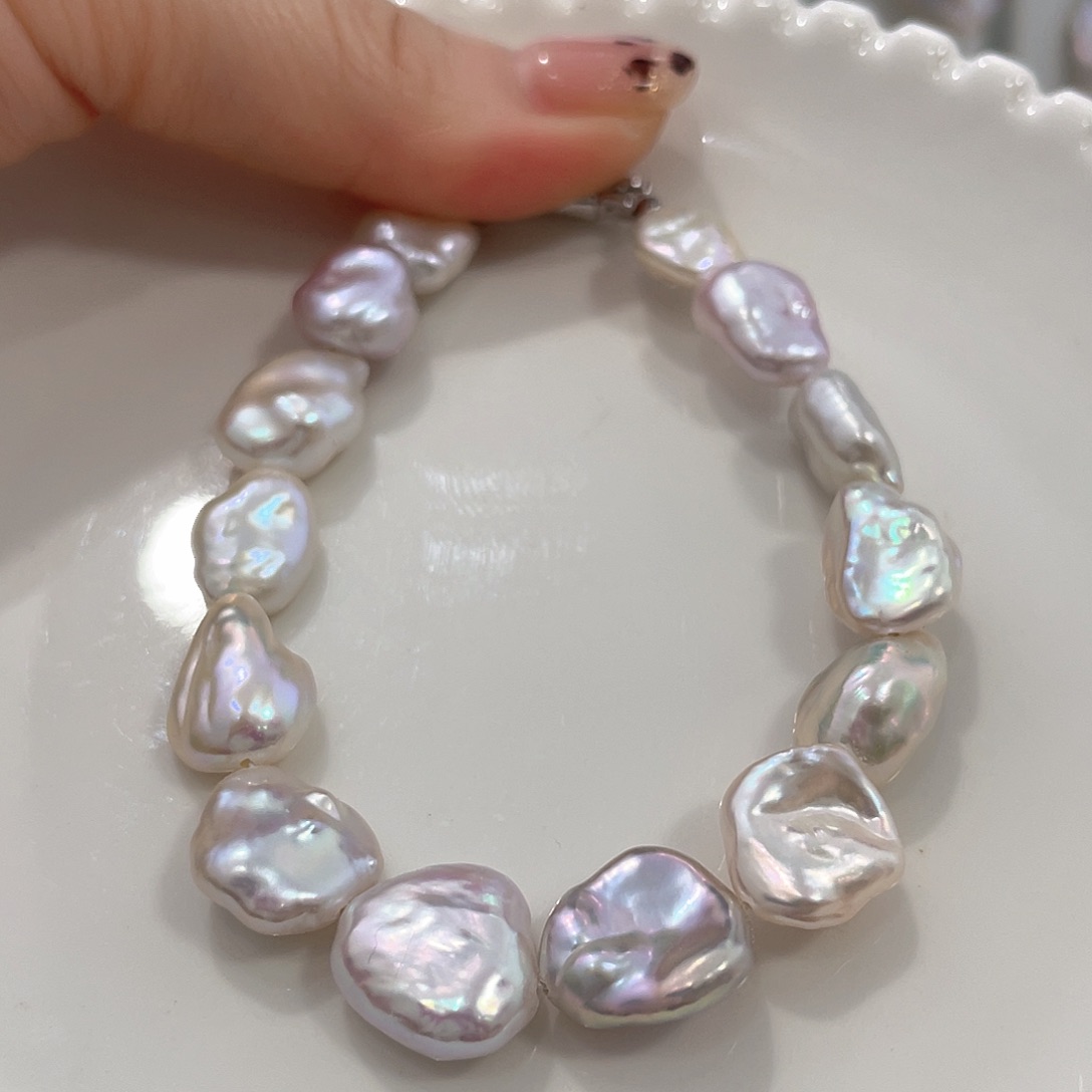 艳***子颈饰未镶嵌淡水珍珠