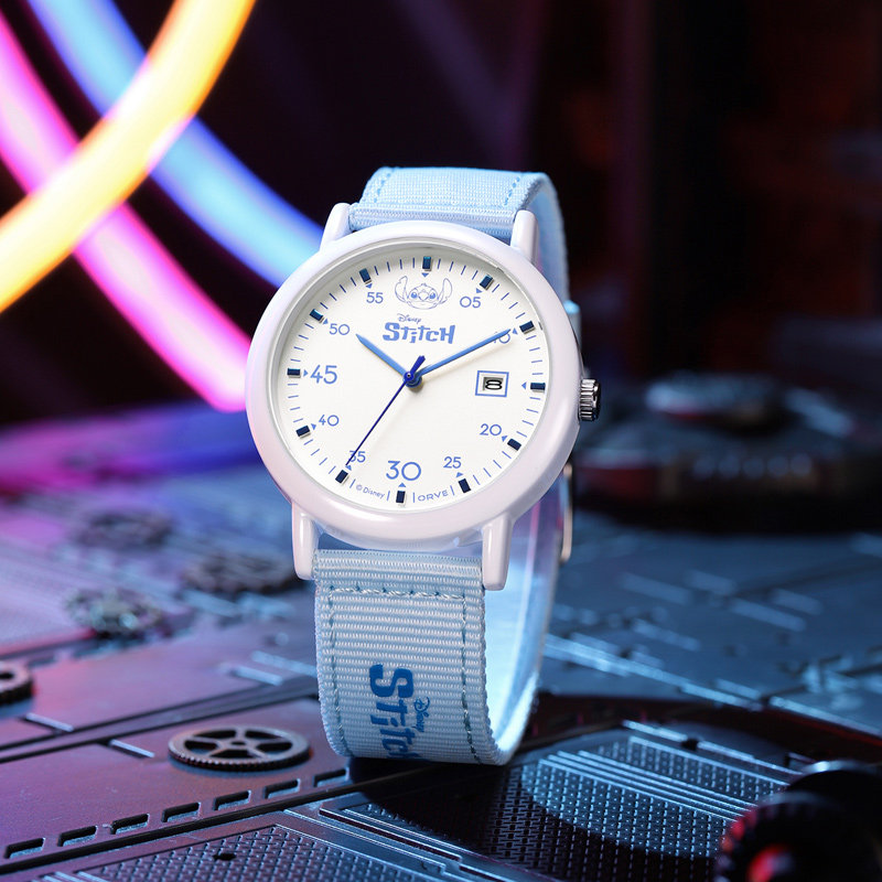 迪士尼史迪奇联名学生防水夜光石英表男女同款考试专用时尚舒适