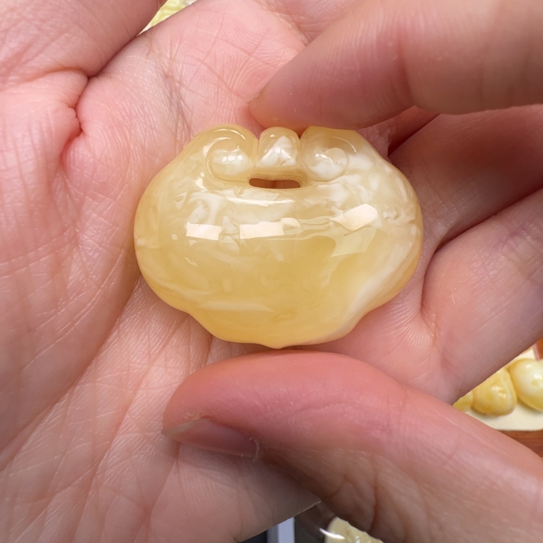 琥珀未镶嵌裸石蜜蜡