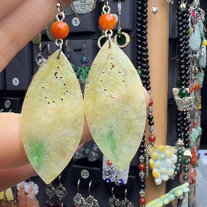 转***》翡翠银S925镶嵌耳饰