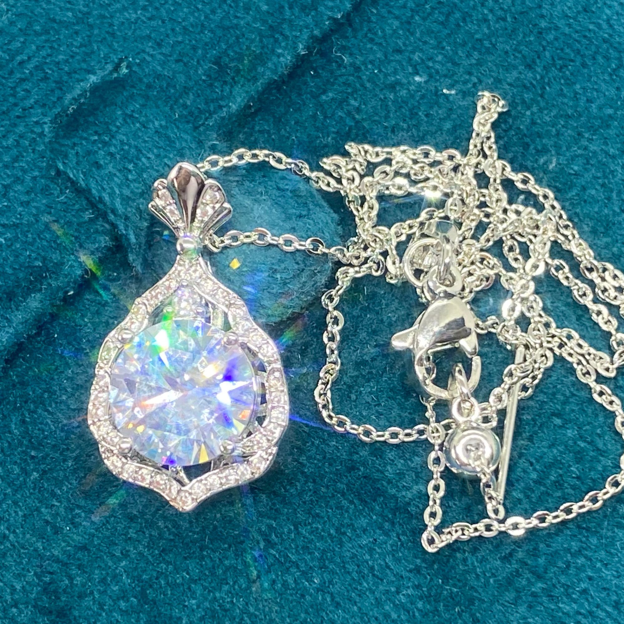 【南非库里南】NFKLN 高端奢华定制 白色鱼尾型吊坠 005