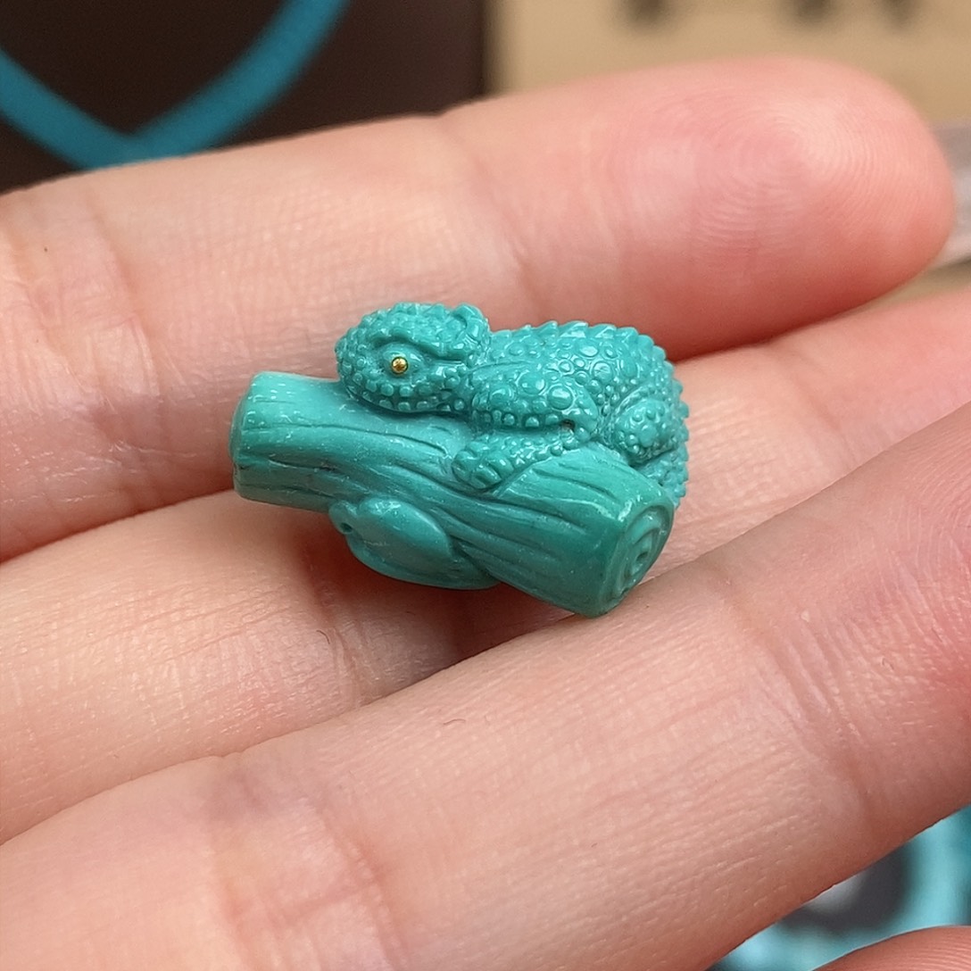 绿松石雕刻未镶嵌