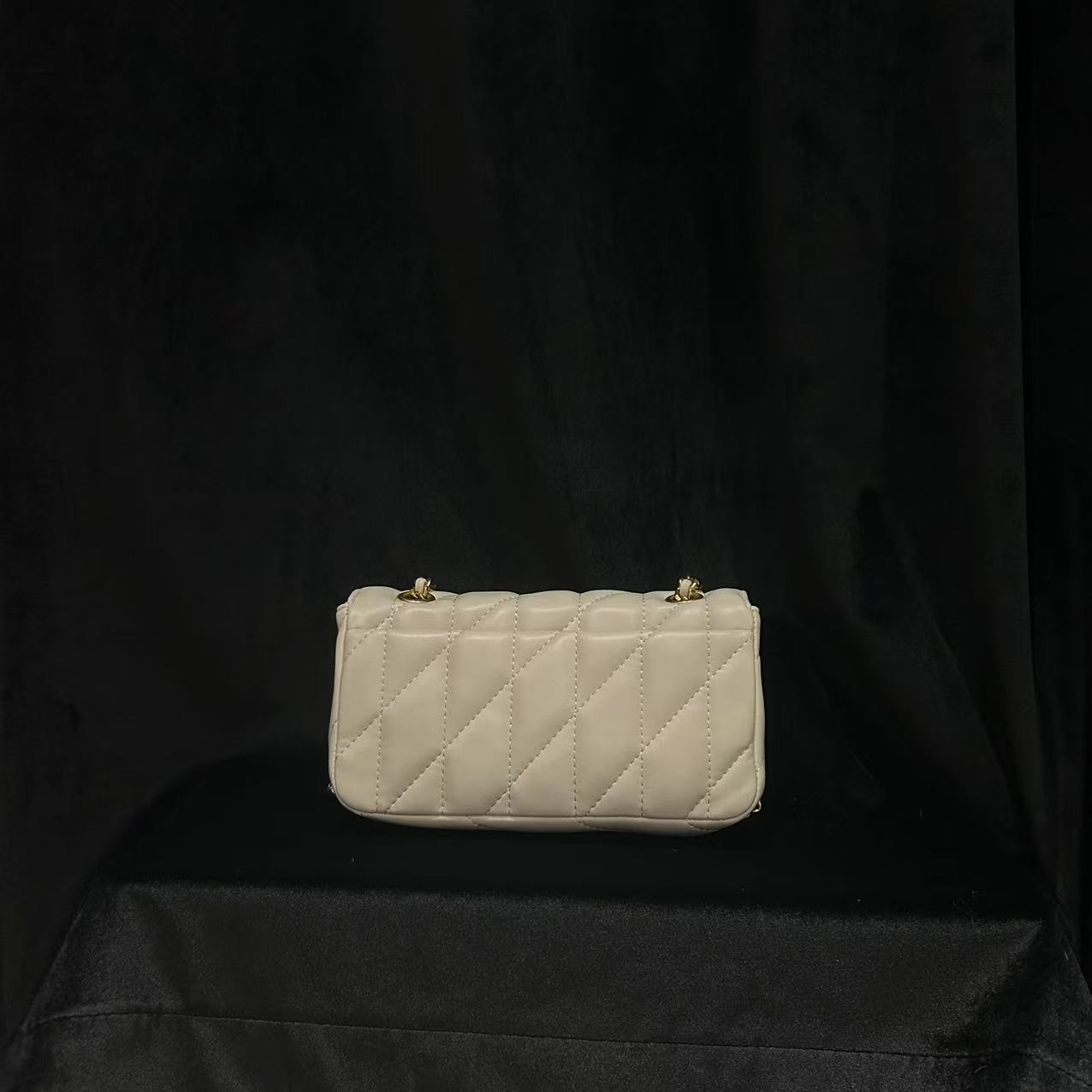 COCO DICV2025新款高端定制时尚女包 小斜纹扣黑白粉色21cm 80065