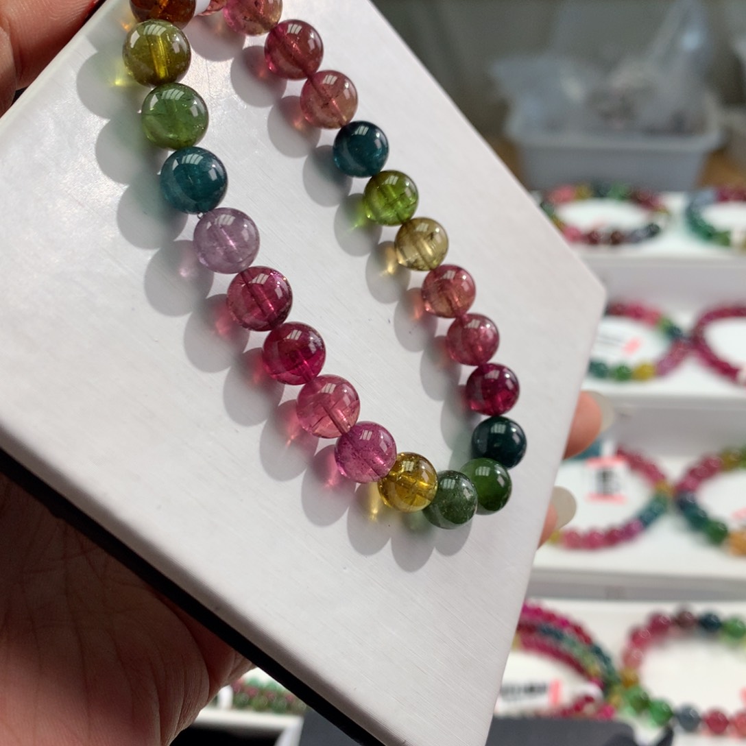 碧玺手链未镶嵌    8.3mm。