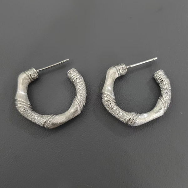 925银耳饰 E26510 竹节扭转镶钻耳钉