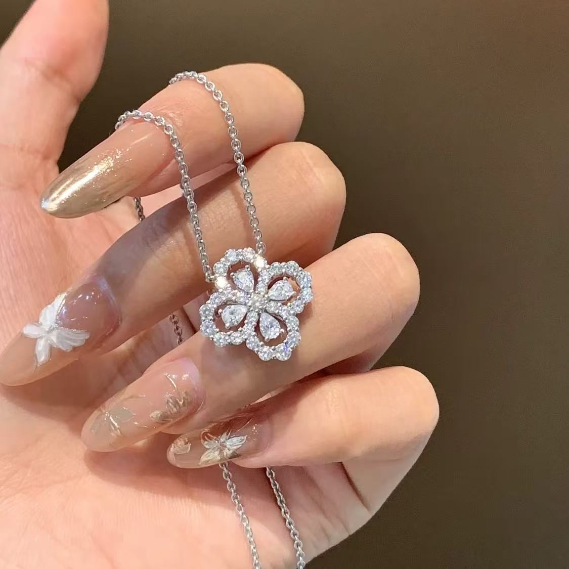 实验室培育钻石【直播福利】19.5mm镂空四叶草项链 CZ