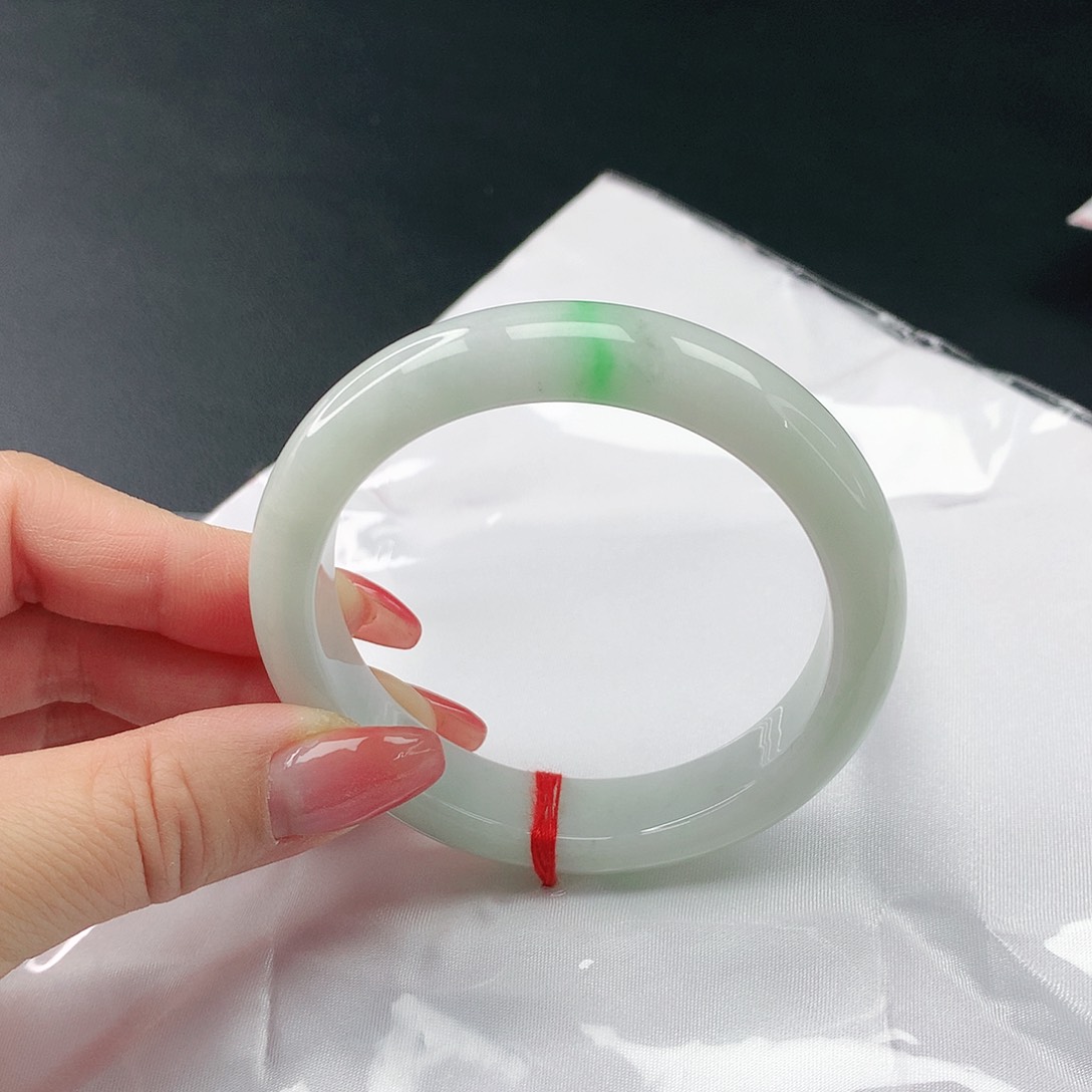 翡翠手镯未镶嵌翡翠163