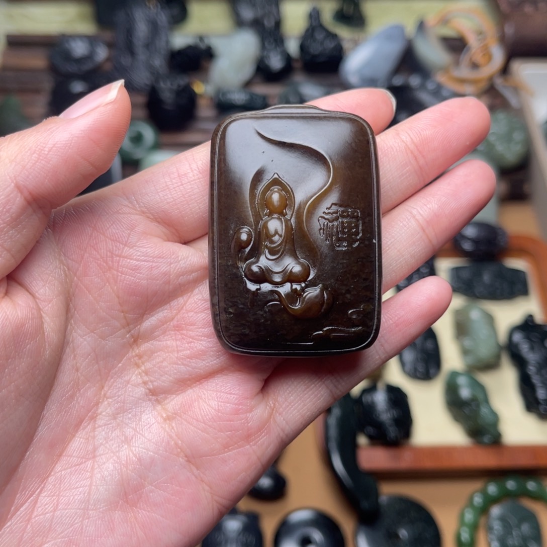 北***酆和田玉未镶嵌把件